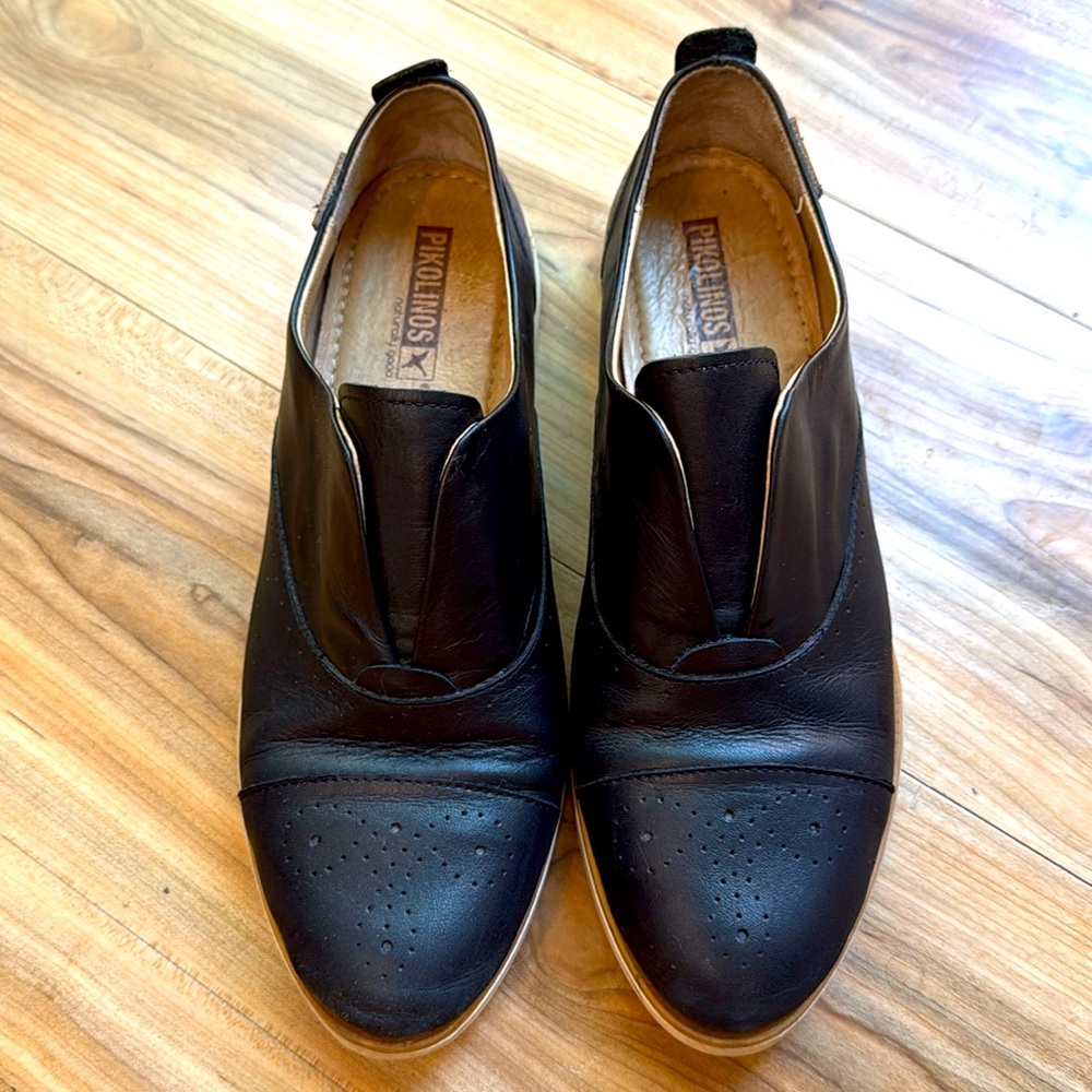 Pikolinos Pyrgos Cap Toe Leather Oxford Slip on Size 8